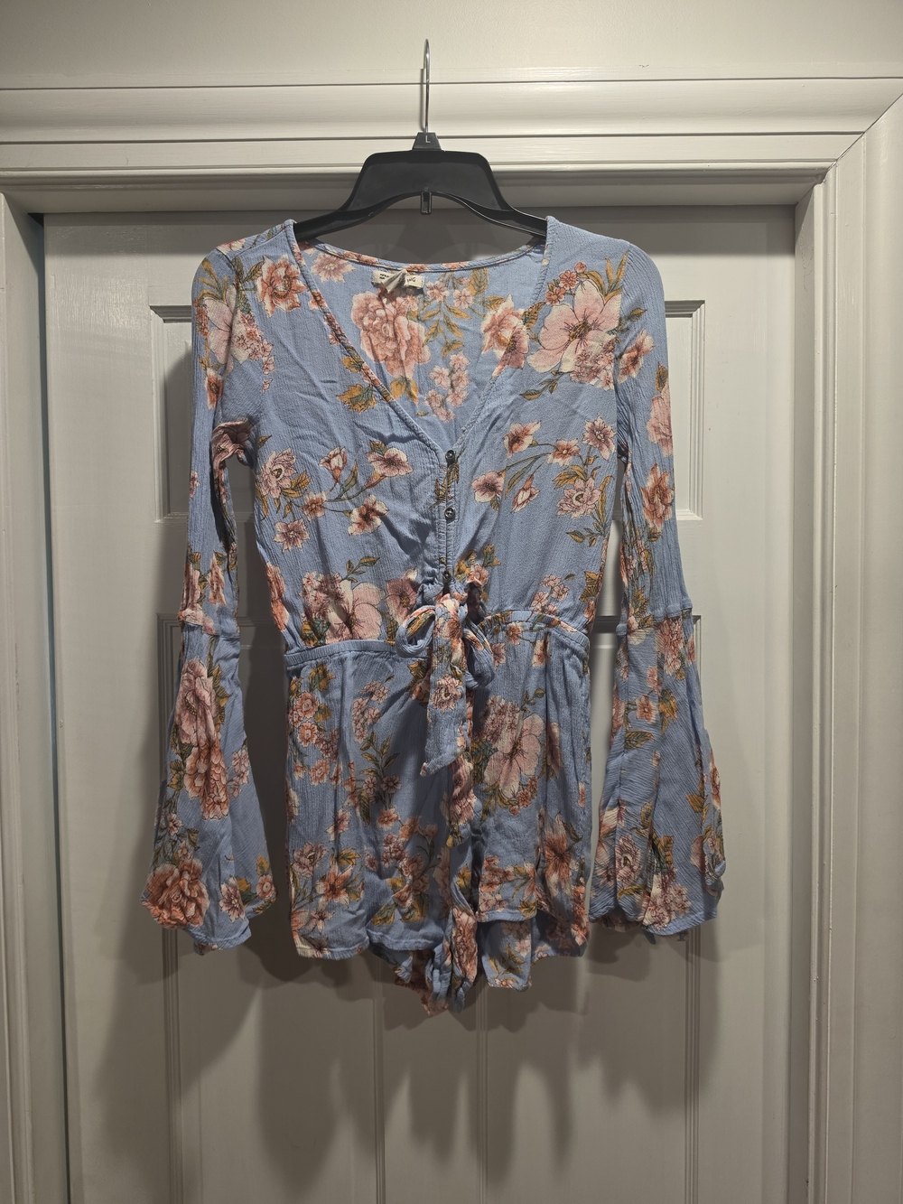 Billabong Romper Size Medium